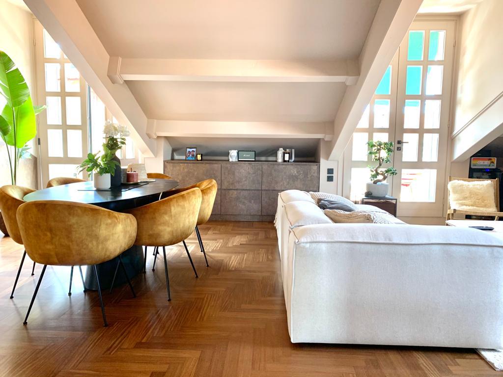 Le minimalisme au centre des tendnaces de rénovation en 2026 pour votre rénovation d'appartement à Nice