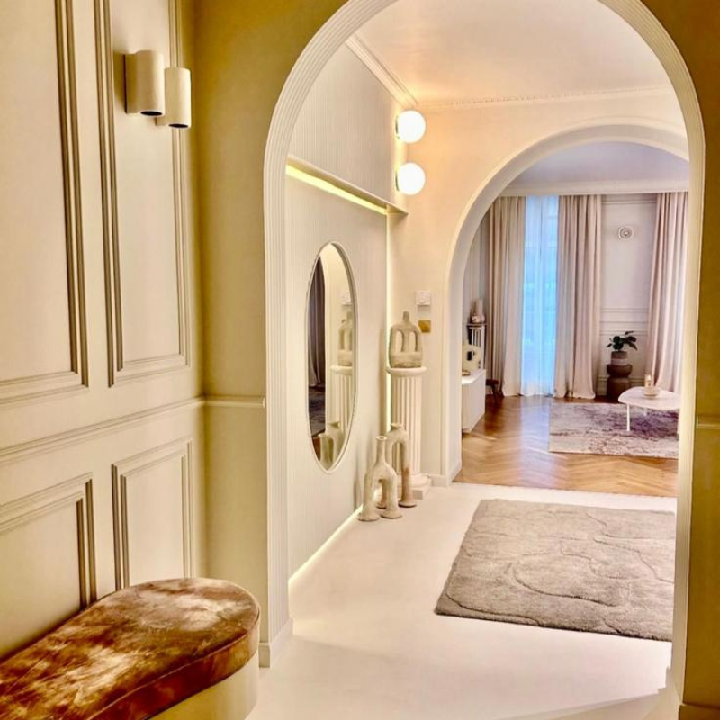 Renovation avec éclairage et matériaux de très haute qualité