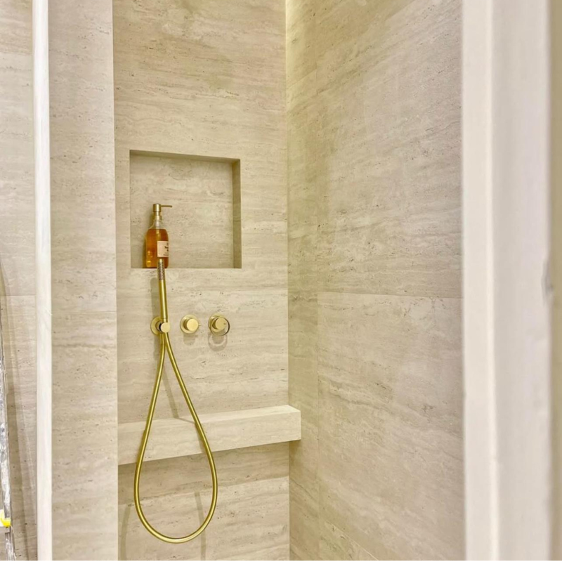 Magnifiquee deo haut de gamme dans le cadre d'une renovation de salle de bain sur le port de Nice